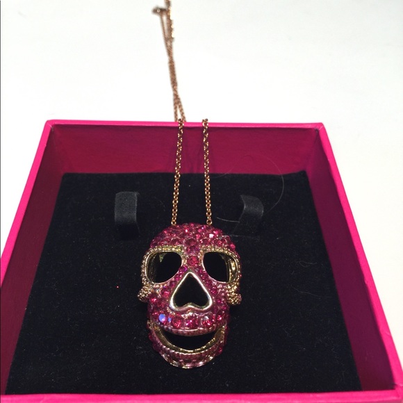 Jewelry - Pink Crystals decorated Skull pendant on 17”chain